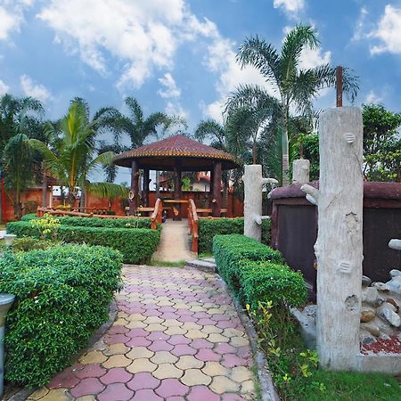 Gharana Resort !! Best Family Resort Near Kolkata With Swimming Pool !! Singur Exterior foto