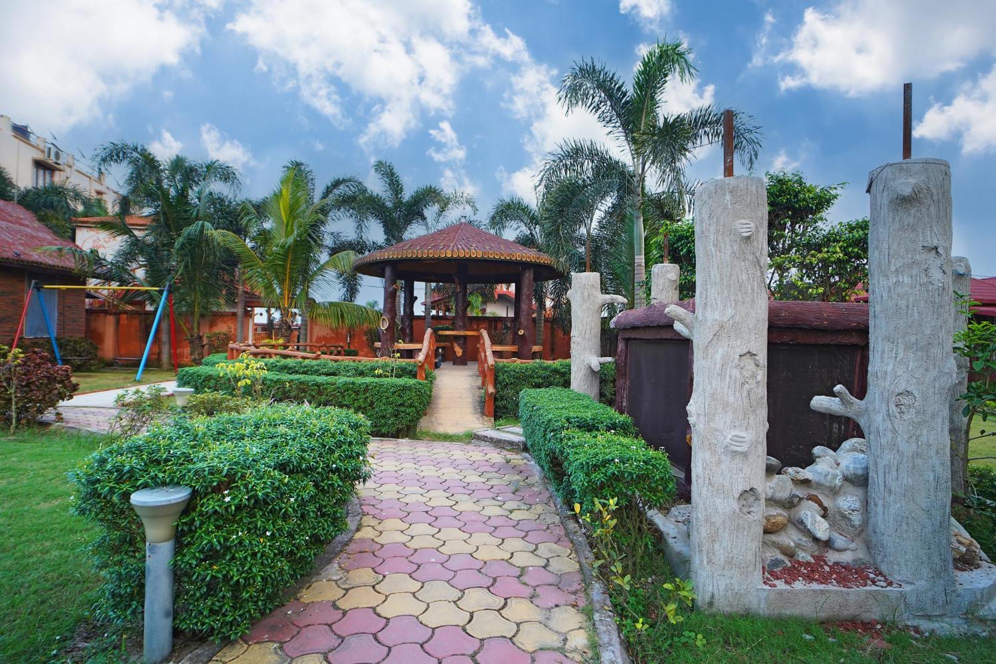 Gharana Resort !! Best Family Resort Near Kolkata With Swimming Pool !! Singur Exterior foto