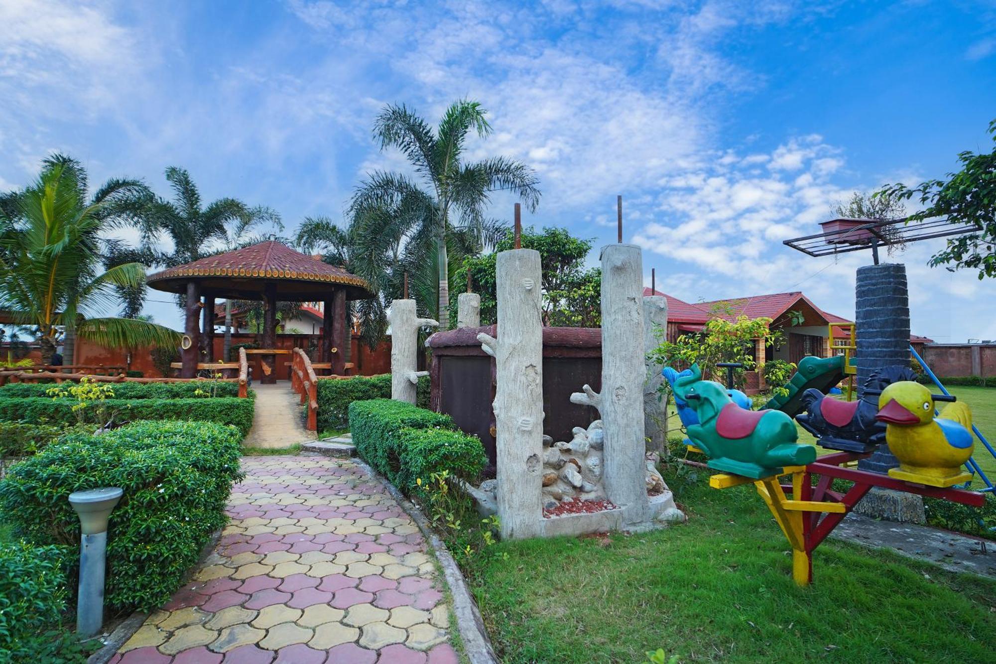 Gharana Resort !! Best Family Resort Near Kolkata With Swimming Pool !! Singur Exterior foto