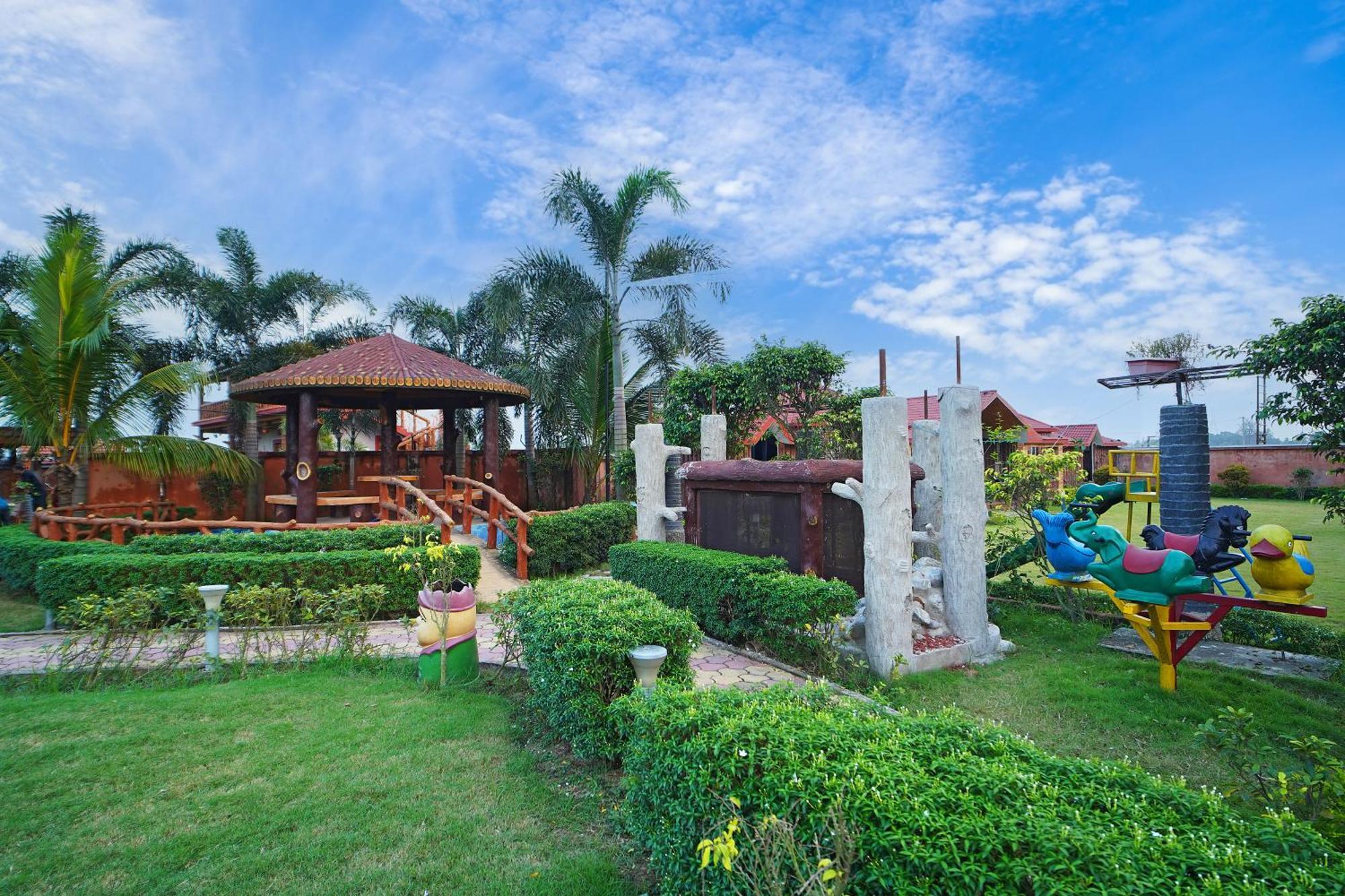 Gharana Resort !! Best Family Resort Near Kolkata With Swimming Pool !! Singur Exterior foto