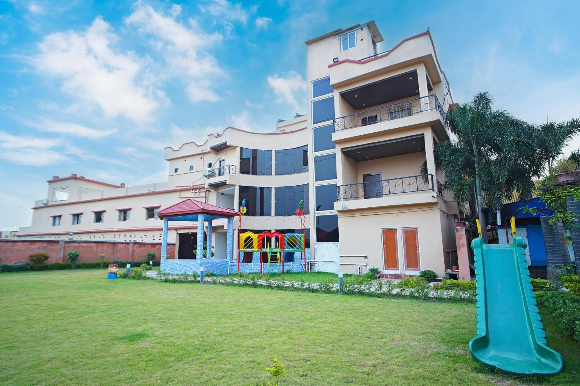 Gharana Resort !! Best Family Resort Near Kolkata With Swimming Pool !! Singur Exterior foto